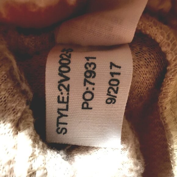 NWT Southern Shirt Women's L Soft Sherpa Vest - Picture 13 of 14